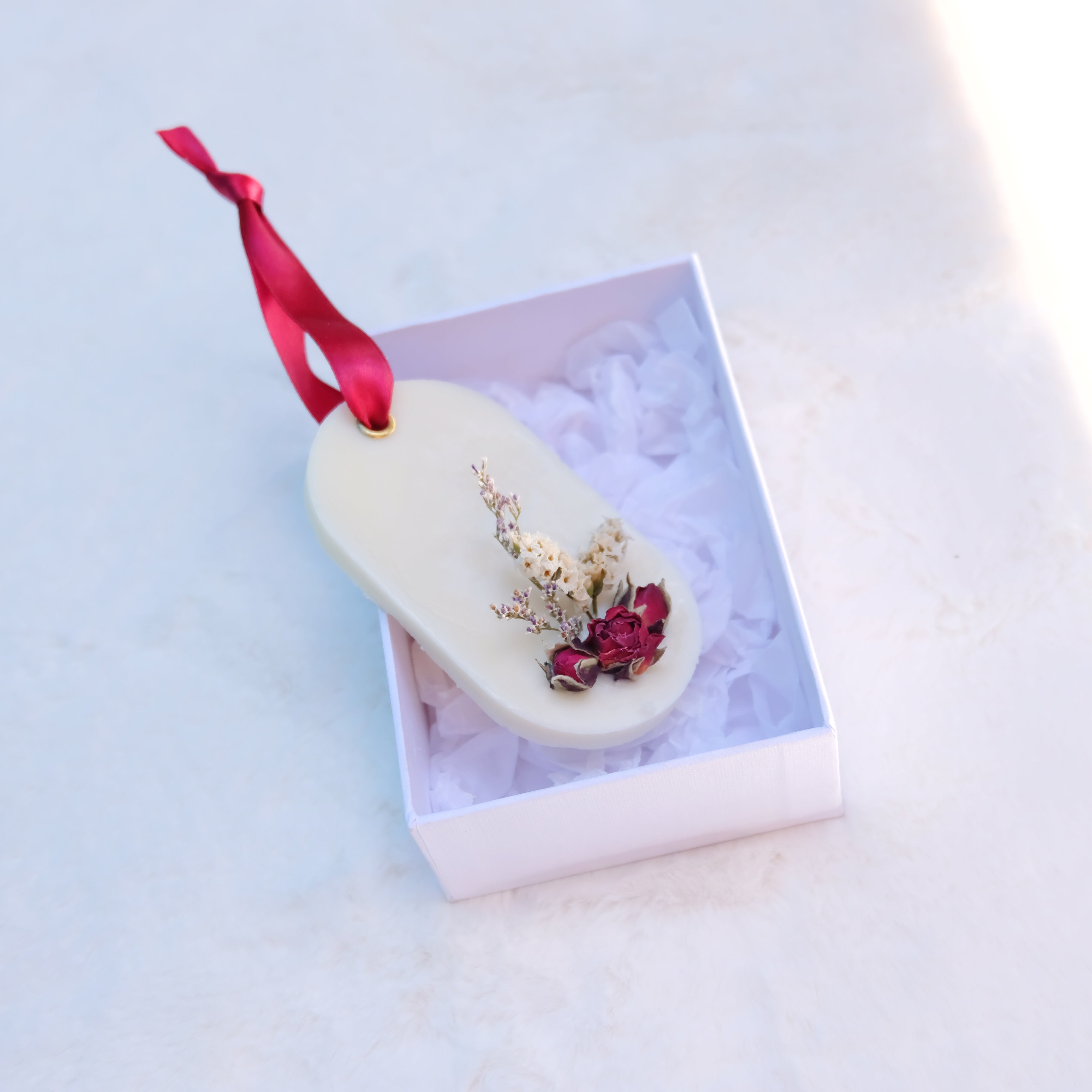 Scented soy candles made in the Philippines. We ship nationwide. We also accept customization for souvenir, giveaways, and corporate gifts.