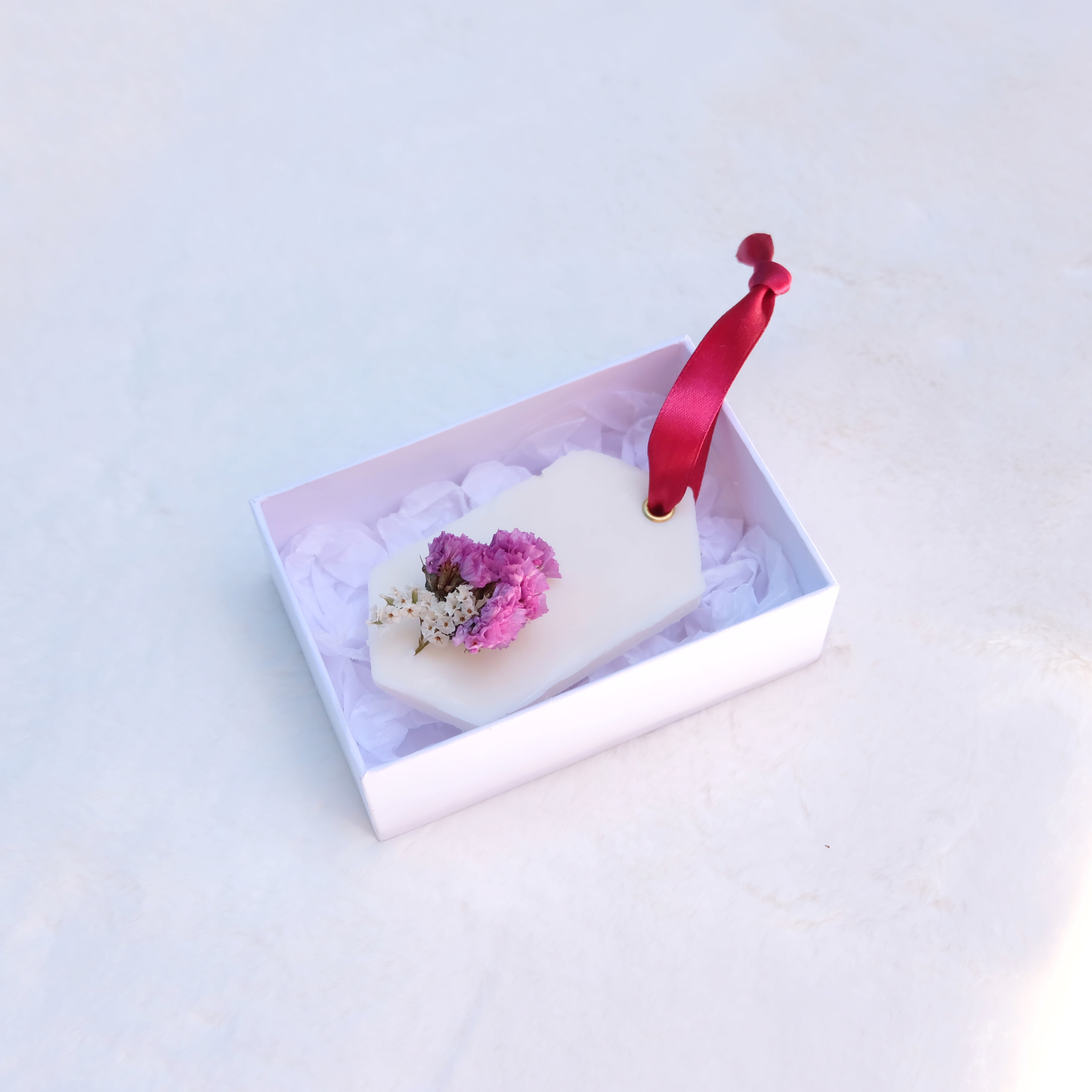 Scented soy candles made in the Philippines. We ship nationwide. We also accept customization for souvenir, giveaways, and corporate gifts.